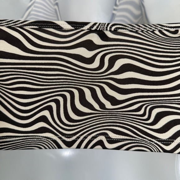 H&M Halter Crop Top Size XS Brown White Boho Hippie Festival Concert Groovy Vibe - Picture 7 of 9